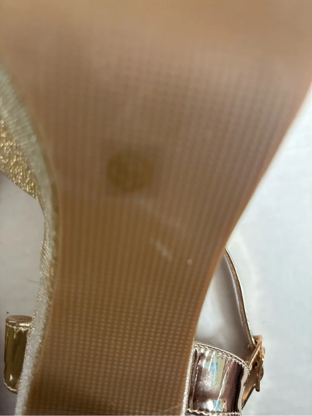 Hingswink Women’s Sz 8.5 Metallic Gold Glitter Platform Block Heel Sandals